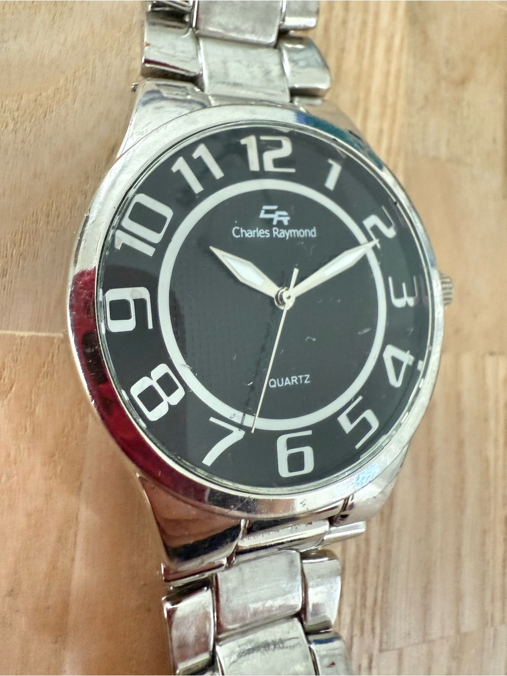 Charles Raymond mens black dial silver tone watch NEW BATTERY